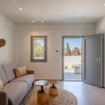 Apart-hotel Paranthos Island Living