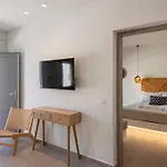 Paranthos Island Living Apart-hotel