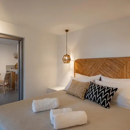 Paranthos Island Living 4*