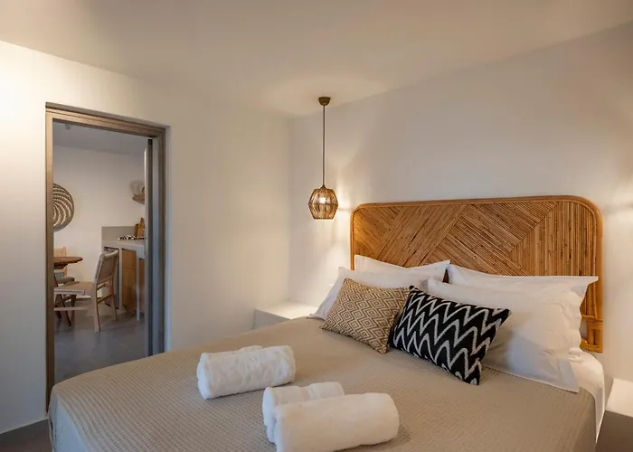 Paranthos Island Living 4*