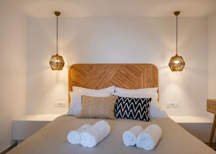 Aparthotel Paranthos Island Living 4*