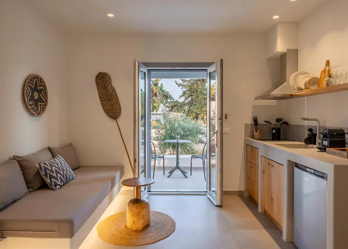 Paranthos Island Living Aparthotel 4*