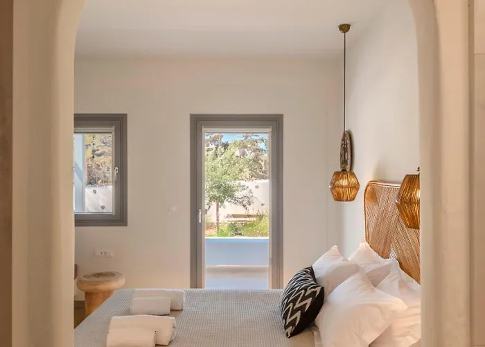 Paranthos Island Living