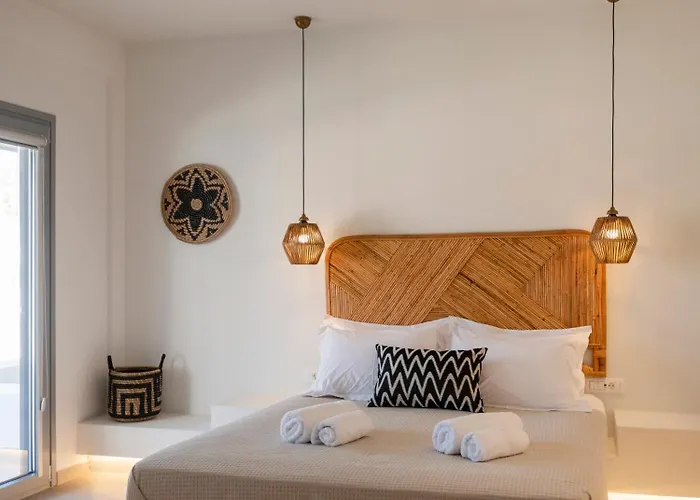 Paranthos Island Living