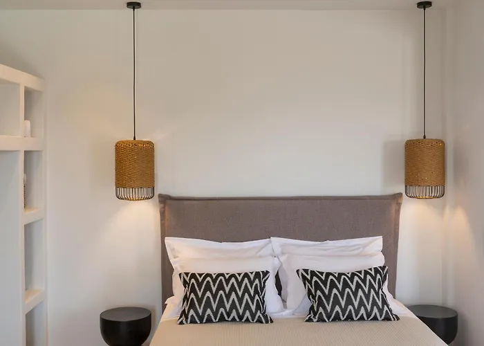 Aparthotel Paranthos Island Living