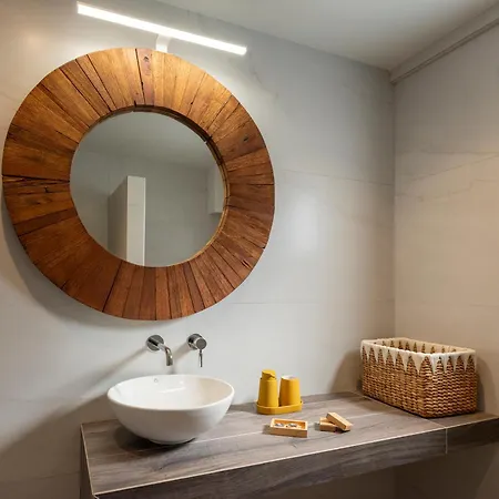 Aparthotel Paranthos Island Living