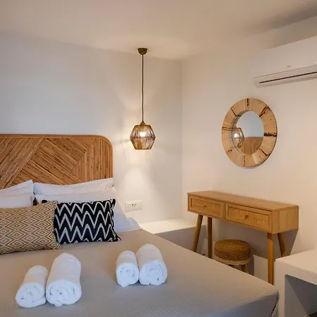 Paranthos Island Living 3*