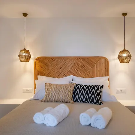 Aparthotel Paranthos Island Living 4*