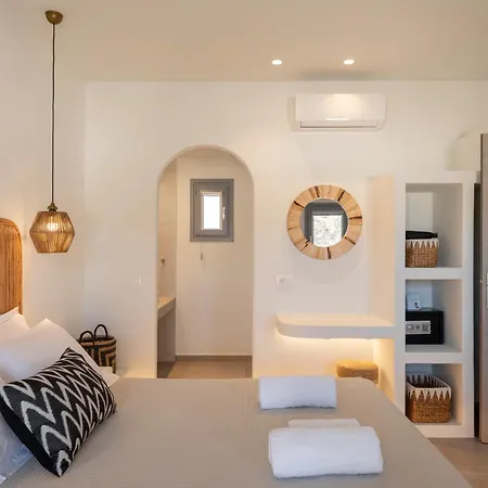 Paranthos Island Living 3*