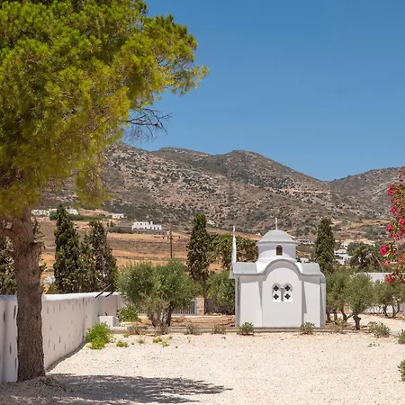 Aparthotel Paranthos Island Living