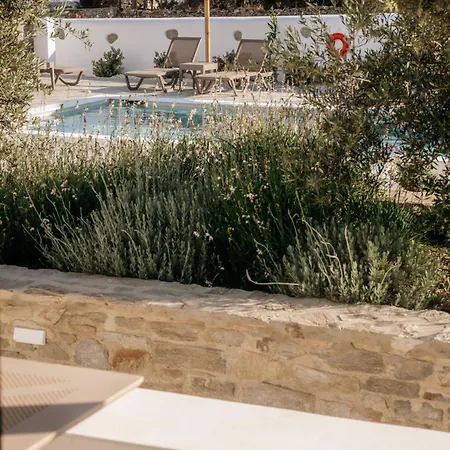 Paranthos Island Living Aparthotel 4*