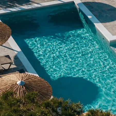 Aparthotel Paranthos Island Living