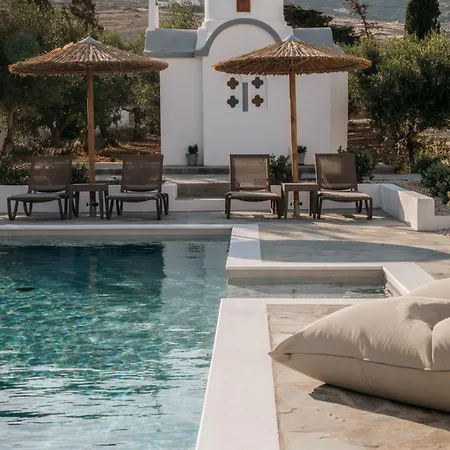 Aparthotel Paranthos Island Living 4*