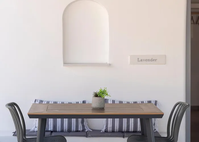 Aparthotel Paranthos Island Living 4*