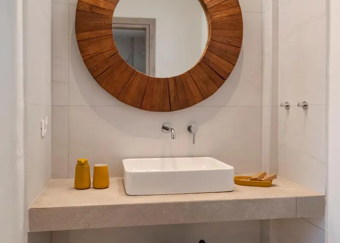 Aparthotel Paranthos Island Living